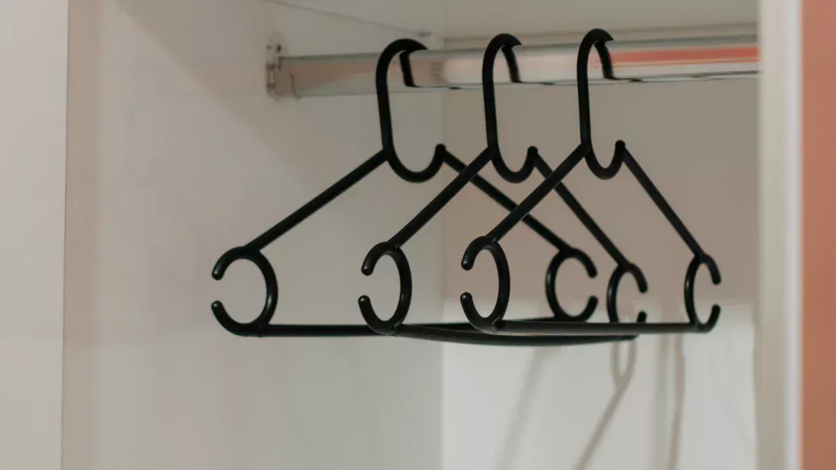 Dumaloq shkaf naychasi